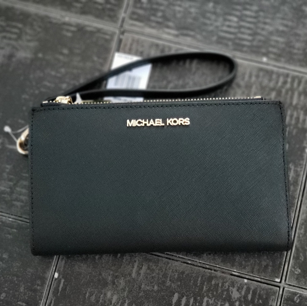 🔖HP Michael Kors Black Wristlet/Wallet Double Zip